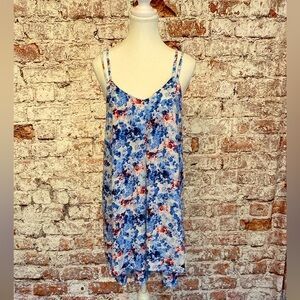Crown & Ivy Watercolor Floral Dress M Romantic Layered Spring Style Fresh Resort